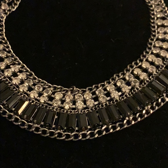 Vivi Necklace - Picture 2 of 2